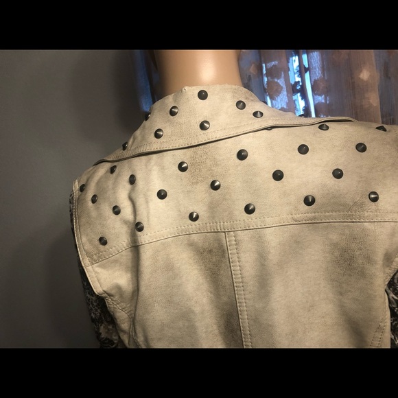 Boot Barn Vest! 🤩 can be worn size up or down - Picture 7 of 12